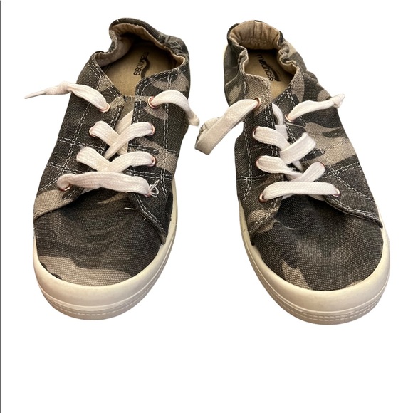 Maurices | Shoes | Maurices Slip On Sneakers New Without Box  display picture 2